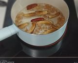 Foto langkah ke 2 dari resep Air rebusan kulit ari kacang tanah dan kurma merah.