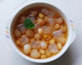 A picture of step 4 of Lotus Seed and Dried Longan Sweet Soup (Chè Hạt Sen với Long Nhãn).