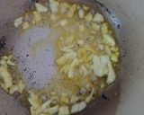 Foto langkah ke 5 dari resep Ayam Siram Saus Nanas.