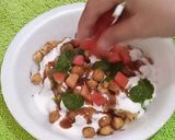 A picture of step 4 of Samosa Chat.
