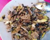 Foto del paso 3 de la receta: Crema de setas y mini pizza de hojaldre