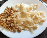 Foto del paso 3 de la receta: Pasta con queso gorgonzola, peras y nueces