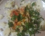A picture of step 1 of Mumbai style batata bada.