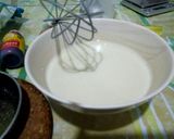 Foto langkah ke 3 dari resep Kue Cubit Strawberry.