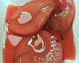 Foto del paso 13 de la receta: Peras confitadas en almibiar de fresas y canela