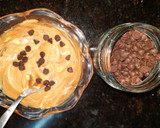 Foto del paso 3 de la receta: Heladitos de dulce de leche y chips