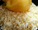 Foto langkah ke 3 dari resep Steamed Cheddar Cheese Cake.
