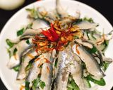 Hình bước làm 6 của món Gỏi Cá Trích