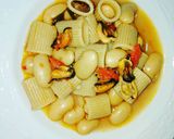 A picture of step 4 of Pasta with Beans and Mussels.
