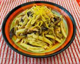 Foto del passaggio 3 della ricetta Cavatoni con salmone affumicato e melanzane