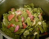 Foto del paso 2 de la receta Judías verdes al ajillo con jamón serrano