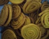 ચોખા ના લોટ ની ચકરી (Rice flour Chakri Recipe in Gujarati) રેસીપી સ્ટેપ6ફોટો