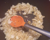 Foto del paso 2 de la receta: Conejo rustido con ciruelas y piñones