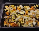 Foto del paso 4 de la receta Asado meloso de calabaza, berenjena y calabacín con garbanzos crujientes