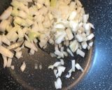 Mézes-pizzakrémes tészta recept fázis 2 fotója
