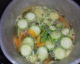 Foto langkah ke 4 dari resep 136. Sayur Asem Daun Kedondong.