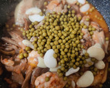 Foto del paso 5 de la receta: Arroz con pollo y setas
