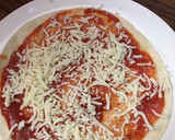 A picture of step 1 of Pizza Lunchable.