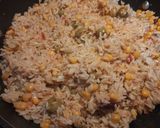 Egy serpenyős rizses csirke fokhagymával, kukoricával,babbal és olívabogyóval 🐤🐥🐣🌽🫒🧄🥣 recept fázis 4 fotója