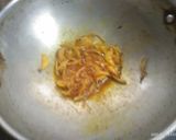 A picture of step 2 of Simple Masala Prawn Curry.