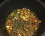 Foto del paso 2 de la receta: Muslos de pollo con salsa de anchoas y vinagre de módena
