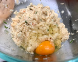 Foto del paso 5 de la receta: Albóndigas de merluza y gambones con salsa ligera de verduras y jengibre