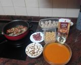 Foto del paso 1 de la receta: Guiso de garbanzos con champiñones y albóndigas
