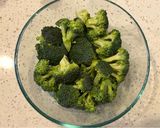 A picture of step 2 of Broccoli Shrimp Pasta 🍋.