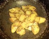 A picture of step 3 of Jeera Aloo.
