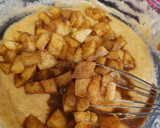 Foto del paso 5 de la receta: 2 da opción de budín integral con manzanas 🍏y caramelo 😍
