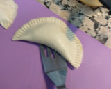 Foto del paso 6 de la receta: Empanadillas de aguacate al horno