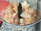 Hamburguesas de pollo con espinacas