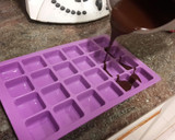 Foto del paso 2 de la receta: Bombones amorosos de coca boba y fresa