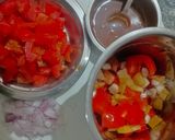 सेव टमाटर सब्जी विथ पराठा रेसिपी चरण 2 फोटो