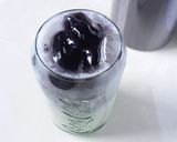 Foto langkah ke 3 dari resep Thai Chocolate Sticky Milk.