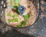 A picture of step 1 of Mexican salsa.