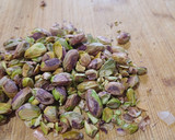 Foto del paso 7 de la receta: Solomillo de pavo a la cerveza con salsa de pistachos