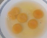 Foto del paso 6 de la receta: Tortilla de calabacín con patatas