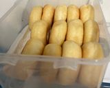 Foto langkah ke 5 dari resep Donat Frozen Empuk tanpa mixer dan sedikit ulen.