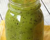 A picture of step 3 of Kiwi Smoothie.