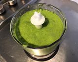 Une image de l'étape 5 de Pesto de fanes de radis au fromage corse.