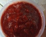 Foto langkah ke 4 dari resep Strawberry Jelly Sago.