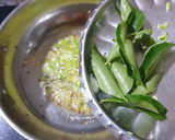 A picture of step 4 of Kanda Poha.