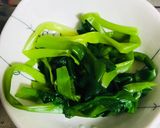 Hình bước làm 3 của món Gỏi cuốn Thuỷ Nguyên