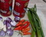 Foto langkah ke 1 dari resep Tumis sarden pedas.