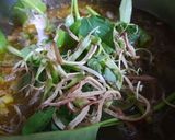 Hình bước làm 2 của món Canh xương bò nấu rau muống bắp chuối