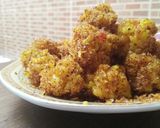 Foto langkah ke 3 dari resep Serundeng kelapa untuk ketan.