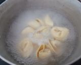 Foto del paso 1 de la receta: Raviolis rellenos de queso con alcachofas y salsa de roquefort