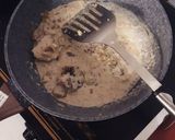 A picture of step 5 of Mushroom And Onion Stew.