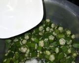 A picture of step 4 of Indian Style Okra Curry.